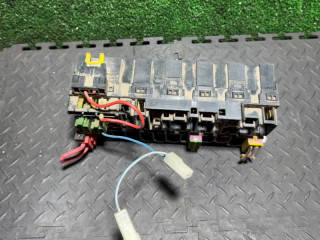 блок предохранителей Volkswagen Passat B3 1991, 357937039