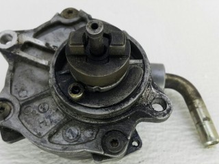 насос вакуумный Mercedes-Benz V-Класс W638 2003, OM611