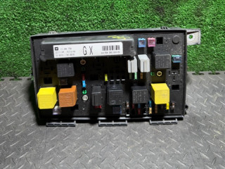 блок предохранителей Opel Astra G 2006, 13206750