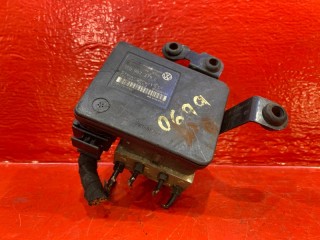 блок ABS Volkswagen Beetle 2 поколение 2001, 1.6 л., AYD, бензин, 1CO907379E