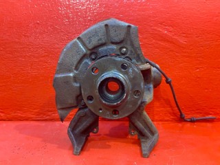 кулак поворотный правый Volkswagen Beetle 2 поколение 2001, 1.6 л., AYD, бензин, 1J0256AG, 1J0407255AH