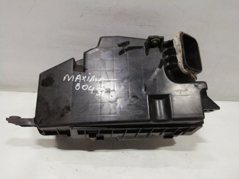корпус воздушного фильтра Nissan Maxima A32 A33 2000, 2.0 л., VQ20DE, бензин, 165002Y001 - фото №1