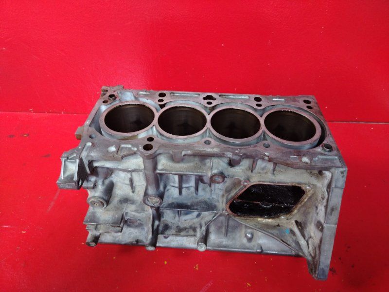 блок цилиндров Mazda CX-5 1 поколение (2011 - 2015), 2.0 л., PE-VPS, бензин, PE0210300 - фото №1