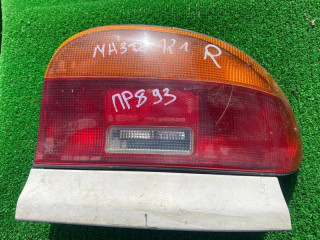 фонарь задний правый Mazda 121 2 поколение 1994, 22061364