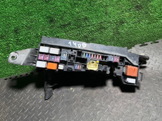 блок предохранителей Toyota Avensis 2 поколение (T250) 2004, 9008087019