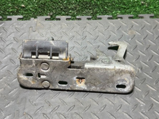 замок капота Volkswagen Golf 5 поколение 2005, 1K0823480