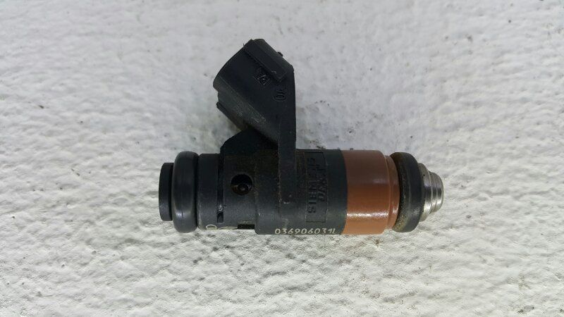 форсунка SEAT Cordoba 2 поколение 2005, 1.4 л., BBZ, бензин, 036906031L - фото №1