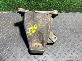 кронштейн двигателя Volkswagen Passat B5 1998, 8D0199308D