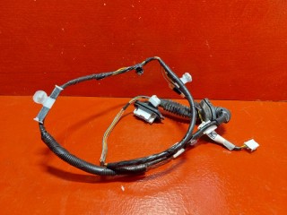 проводка (коса) двери Toyota Avensis 3 поколение (T270) 2011, 2.0 л., 1AD-FTV, дизель, 8215405250