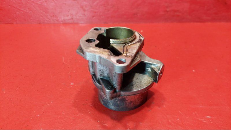 насос вакуумный Nissan Qashqai 1 поколение J10 2008, 1.5 л., K9K, дизель, 8200521381 - фото №1