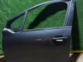дверь передняя левая Peugeot 208 1 поколение 2015