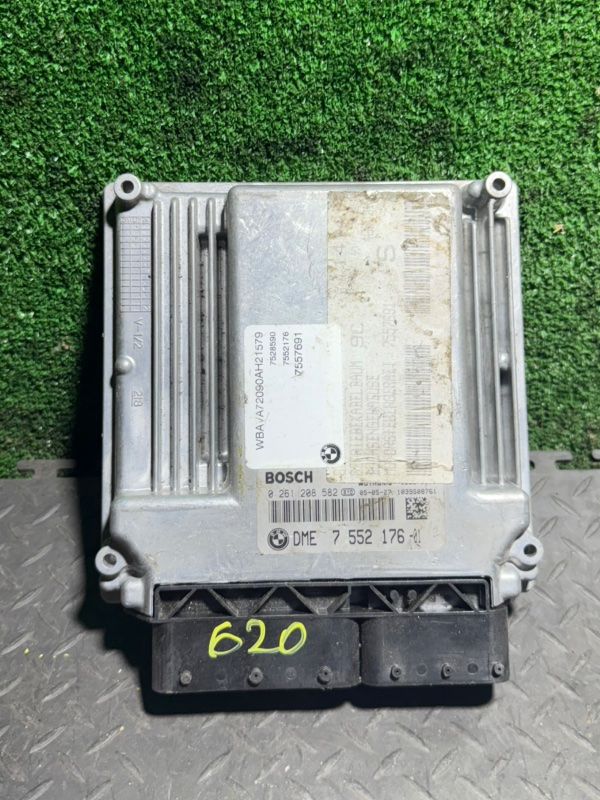 блок управления двигателем BMW 3 серия E90/E91/E92/E93 2005, 261208582 - фото №1