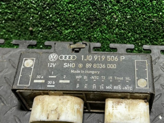 блок управления вентилятором (реле) Volkswagen Golf 4 поколение 2000, 1J0919506P