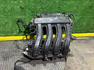 коллектор впускной Renault Megane 2 поколение 2005, 1.6 л., 8200275053