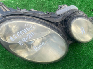 фара правая Mercedes-Benz E-Класс W211/S211 2005, 2.2 л., A0028202426