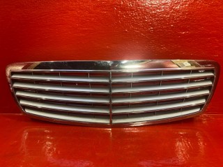 решетка радиатора Mercedes-Benz E-Класс W211/S211 W211 2005, 2118800383