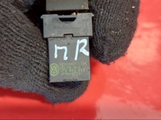 кнопка стеклоподъемника двери Volkswagen Golf 4 поколение 2004, 1F0959855