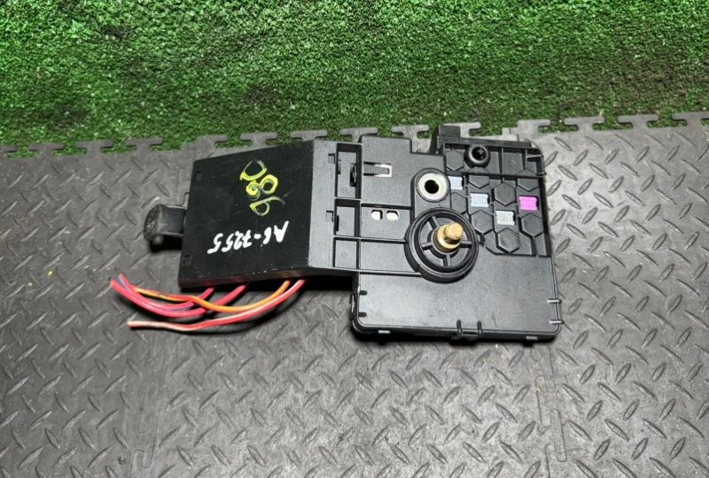 блок предохранителей Mercedes-Benz E-Класс W211/S211 2004, 2.2 л., A211546 - фото №1