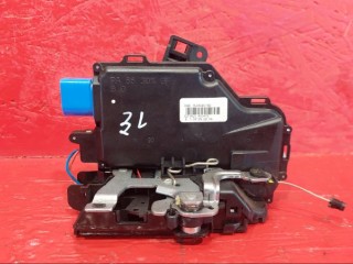 замок двери Skoda Octavia 1 поколение (A4) [рестайлинг] 2008, CGGA / BUD, 7L0839015D