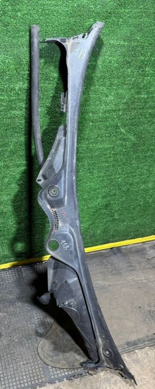 дождевик Mercedes-Benz E-Класс W211/S211 2004, 2.2 л., A2118301213 - фото №1