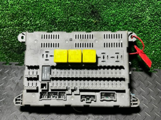 блок предохранителей Land Rover Freelander 1 поколение 2001, 518668207