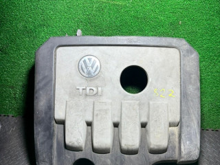 декоративная крышка двигателя Volkswagen Golf 5 поколение 2006, 2.0 л., 03G103925BC