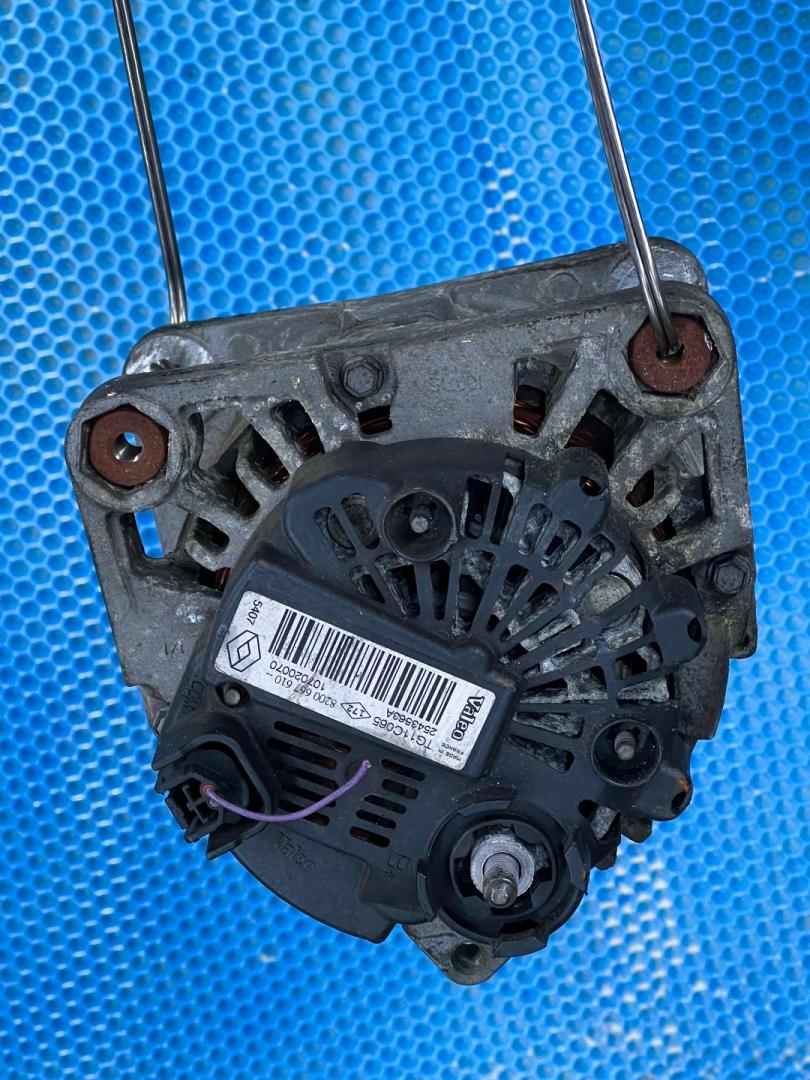 генератор Renault Scenic 2 поколение 2006, 2.0 л., F4R, бензин, МКПП, TG11C065, 2543563A, 8200667610, 107020070 - фото №1