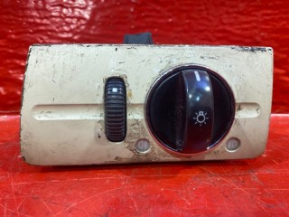 блок управления светом Mercedes-Benz E-Класс W211/S211 W211 2005, 2115450604