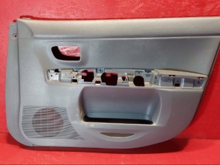 обшивка двери передняя правая Mazda Demio 2 поколение [рестайлинг] DY 2007, D350684C1