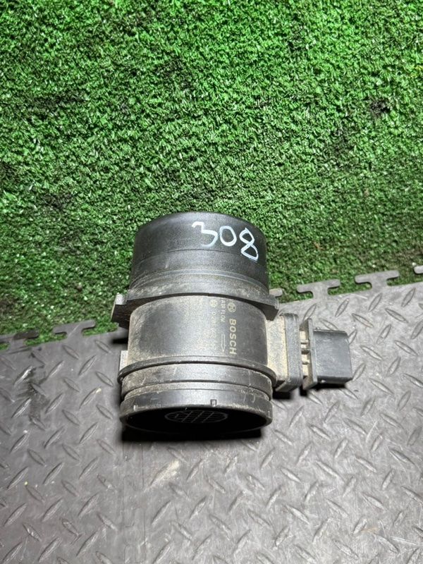 расходомер воздуха BMW 3 серия E90/E91/E92/E93 2006, 281002567 - фото №1
