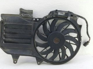 вентилятор радиатора Audi A4 B6 2005, 8E0121205AE