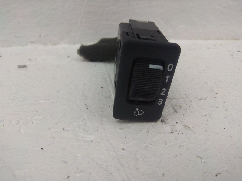 кнопка корректора фар Chevrolet Captiva 1 поколение C100 2007, Z20S; Z20DMH - фото №1