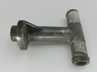 фланец (тройник) системы охлаждения Volkswagen LT 2 поколение 2006, 2.5 л., AVR, дизель