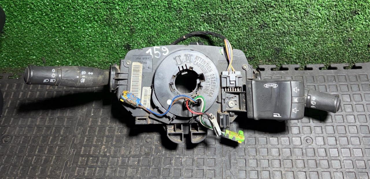 переключатель подрулевой (стрекоза) Renault Megane 2 поколение 2004, 8200213759 - фото №1