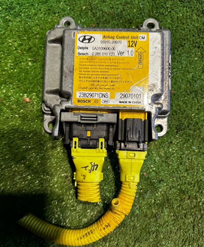 блок AirBag Hyundai Santa Fe 2 поколение (CM) 2008, 2.2 л., 959102B970 - фото №1