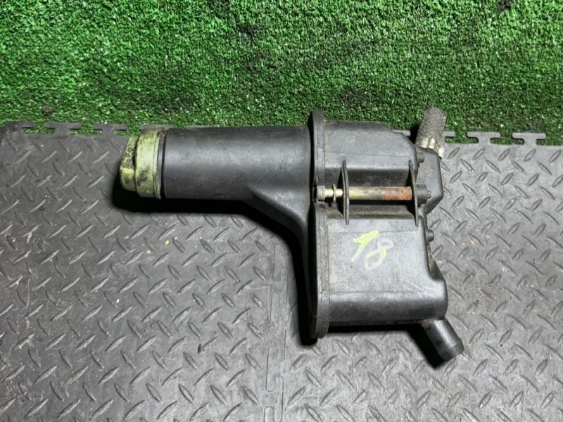 бачок гидроусилителя Volkswagen Golf 3 поколение 1995, 1H0422371C - фото №1