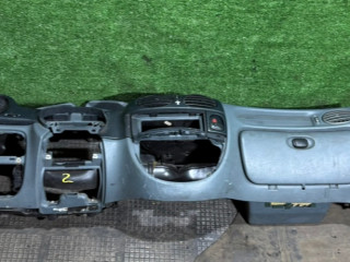 панель передняя салона (торпедо) Renault Megane 1 поколение [рестайлинг] 2000, 7700840875
