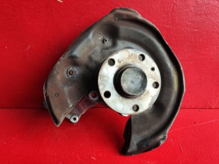кулак задний левый Volkswagen Passat B6 2008, 3C0407253F