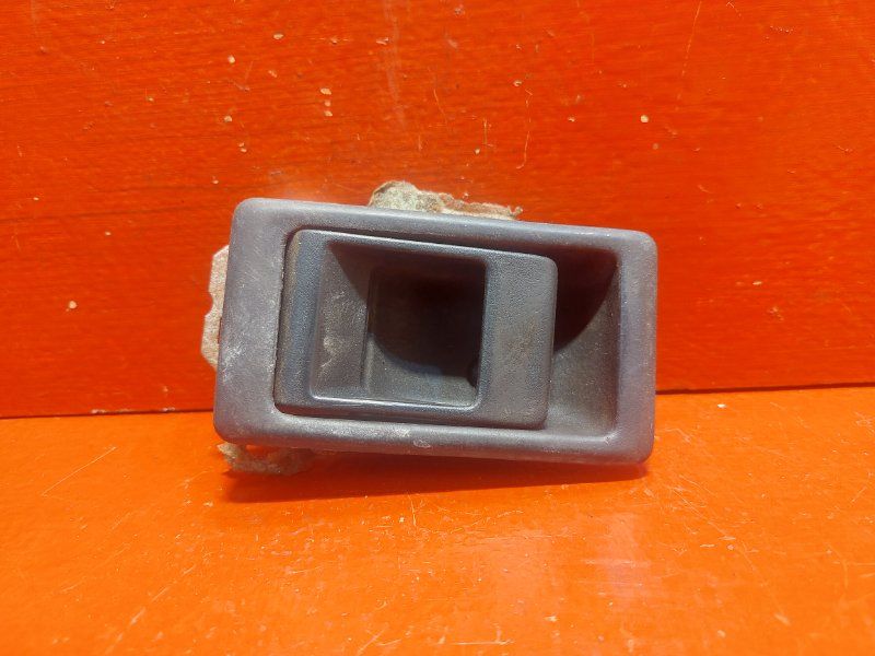 ручка внутренняя Land Rover Freelander 1 поколение 2002, 2.0 л., 20T2N, дизель, FVC000140PMA - фото №1