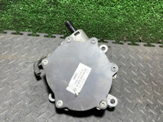 насос вакуумный Mercedes-Benz E-Класс W212/S212/C207/A207 2010, A2722300465