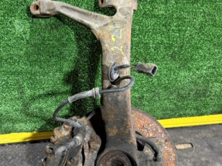кулак поворотный левый Audi A4 B5 1998, 1.9 л., 8D0487257S