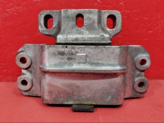 Опора (подушка) двигателя Audi A3 8P 2005, 2.0 л., BKD, дизель, 1K0199555