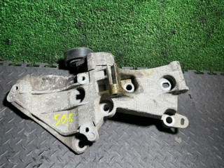 кронштейн генератора Renault Scenic 2 поколение 2005, 1.6 л., 8200327134