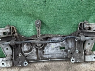 балка подвески передняя (подрамник) Volkswagen Golf 5 поколение 2007, 1K0199369