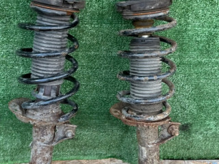 стойка передняя левая Volkswagen Passat B6 2008, 3C0413031AC