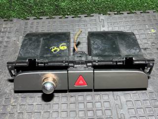 бардачок Volkswagen Passat B6 2006, 2.0 л., дизель, МКПП, универсал, 3C0858407