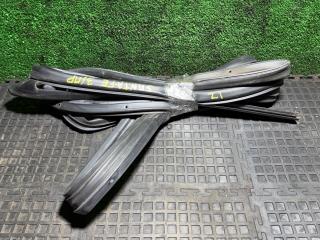 уплотнитель двери Hyundai Santa Fe 2 поколение (CM) 2008