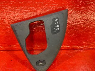 накладка кулисы акпп Toyota Avensis 3 поколение (T270) 2011, 2.0 л., 1AD-FTV, дизель, 51197111393
