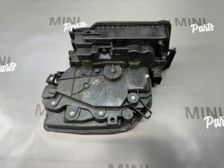 замок двери передней правой Mini Cooper 3 поколение F56 2015, 1.5 л., бензин, АКПП, b22, передний привод, 51217281934, 7281934