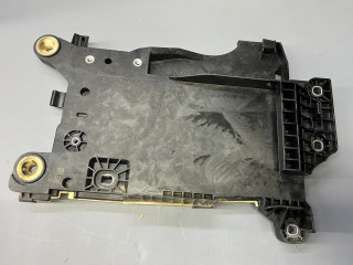 полка аккумулятора Mini Countryman 2 поколение F60 2017, 1.5 л., B36 A15 A, бензин, АКПП, c2m, хетчбэк 5 дв., передний привод, 61217641798, 7641798